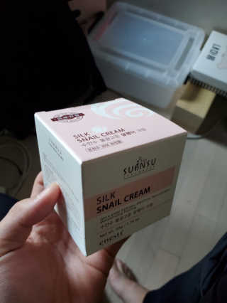 (주)에네스티 [에네스티] 수안수 물광고운 달팽이 크림 50g — 5점을 준 리뷰어가 2020년 4월 올린 사용 사진