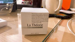 La Theorie Hydrating Ingredients | 하이드레이팅 인그레이디언츠 — 5점을 준 리뷰어가 2020년 4월 올린 사용 사진