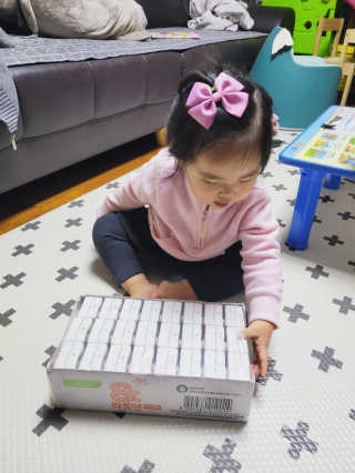 [풀무원녹즙] 어린이 과채음료, 라토앤 트로피칼 1box — 5점을 준 리뷰어가 2020년 11월 올린 사용 사진