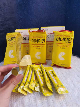 이너미인 VITAMIN-C 700 — 5점을 준 리뷰어가 2020년 8월 올린 사용 사진