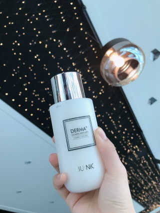 뷰니오 더마플러스 카밍 에멀전200ml — 5점을 준 리뷰어가 2020년 12월 올린 사용 사진