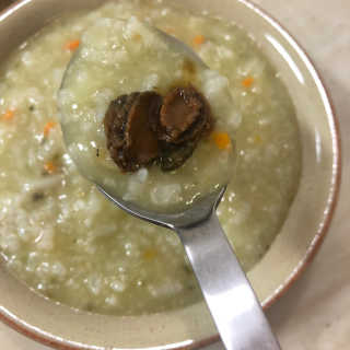 바다는다웰빙이다 완도사랑 전복죽 250g - 2팩 + 전복장조림 2팩 — 5점을 준 리뷰어가 2020년 8월 올린 사용 사진