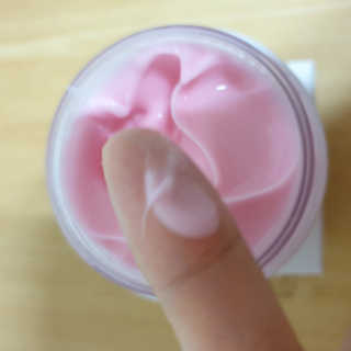 어글리프루프 크림 스탑디어글리 핑크모먼트 50ml — 5점을 준 리뷰어가 2020년 9월 올린 사용 사진