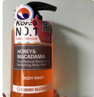 KUNDAL 쿤달 퓨어 네츄럴 모이스처라이징 바디워시 — 5점을 준 리뷰어가 2020년 9월 올린 사용 사진