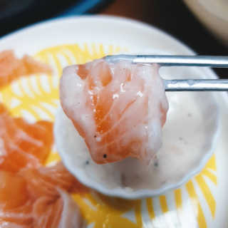 동원산업 항공직송 동원생연어_400g — 5점을 준 리뷰어가 2020년 4월 올린 사용 사진