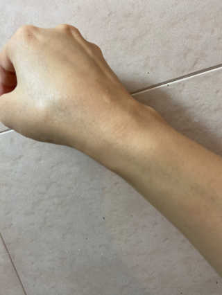 어글리프루프 크림 바이어글리 하이드레이션 샤워 50ml — 5점을 준 리뷰어가 2020년 11월 올린 사용 사진