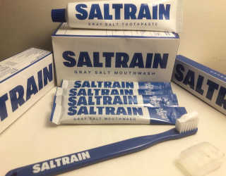 솔트레인 SALTRAIN 그레이 솔트 덴탈 케어 세트 — 5점을 준 리뷰어가 2020년 10월 올린 사용 사진