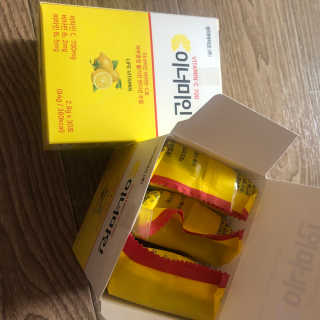 이너미인 VITAMIN-C 700 — 5점을 준 리뷰어가 2020년 9월 올린 사용 사진