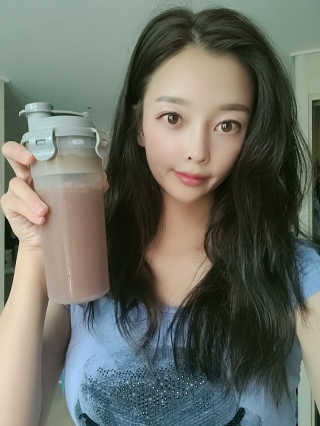 셀렉스스포츠 셀렉스 스포츠 웨이 프로틴 파우더 2종 택 1[원통형] — 5점을 준 리뷰어가 2020년 7월 올린 사용 사진