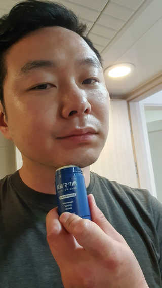 더 쉐이브 안티스트레스 쉐이빙스틱 — 4점을 준 리뷰어가 2020년 4월 올린 사용 사진