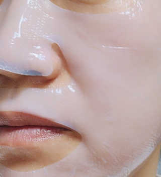 이너풀 하이 모이스처라이징 바이오셀룰로오스 마스크 — 5점을 준 리뷰어가 2020년 9월 올린 사용 사진