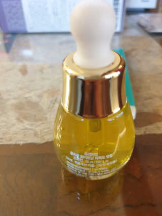 미구하라 프리미엄 울트라 화이트닝 퍼펙트 앰플 오리진  20ml — 5점을 준 리뷰어가 2020년 4월 올린 사용 사진
