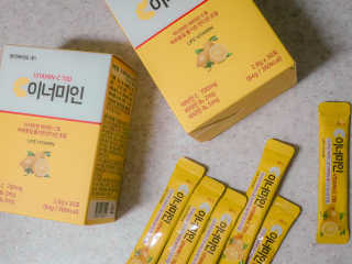 이너미인 VITAMIN-C 700 — 5점을 준 리뷰어가 2020년 8월 올린 사용 사진