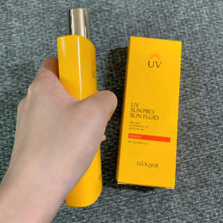 네이처컬렉션 이자녹스 UV 선 프로 365 익스트림 선 플루이드 100ml — 5점을 준 리뷰어가 2020년 5월 올린 사용 사진