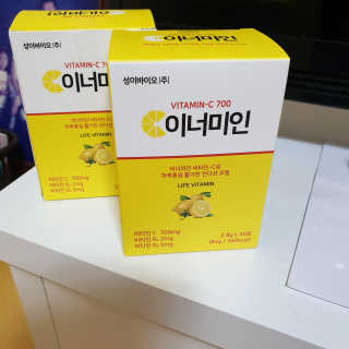 이너미인 VITAMIN-C 700 — 4점을 준 리뷰어가 2020년 8월 올린 사용 사진