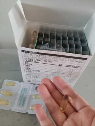JW중외제약 마이코드 알티지 오메가3 1000 mg — 4점을 준 리뷰어가 2020년 8월 올린 사용 사진