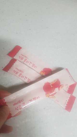 365더건강 에버뷰티 석류콜라겐 젤리 — 5점을 준 리뷰어가 2020년 6월 올린 사용 사진