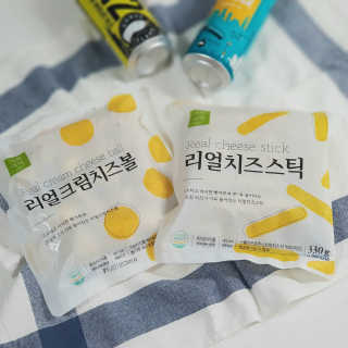 가치식탁 리얼치즈스틱, 리얼크림치즈볼 — 5점을 준 리뷰어가 2020년 8월 올린 사용 사진