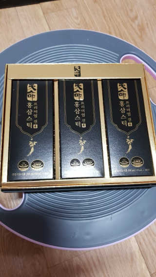 헬스업_천명진프리미엄홍삼스틱_10ml x 30포 — 5점을 준 리뷰어가 2020년 7월 올린 사용 사진