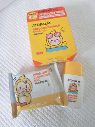 아토팜 야외놀이 선밀크 SPF50+ PA+++ — 4점을 준 리뷰어가 2020년 5월 올린 사용 사진