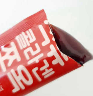 조은약초 석류콜라겐 석류즙 석류쪼옥 젤리 스틱 15포 x 20g — 3점을 준 리뷰어가 2020년 8월 올린 사용 사진