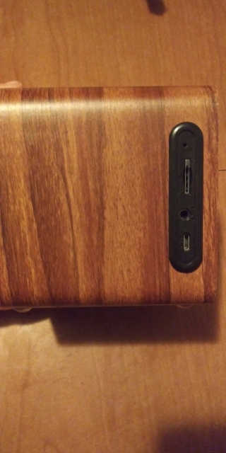 SEVIZ MINI10W 레트로 블루투스 스피커 — 5점을 준 리뷰어가 2020년 8월 올린 사용 사진