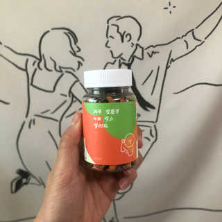 [어글어글] 반려견 친환경 간식 9종 세트 — 3점을 준 리뷰어가 2020년 4월 올린 사용 사진