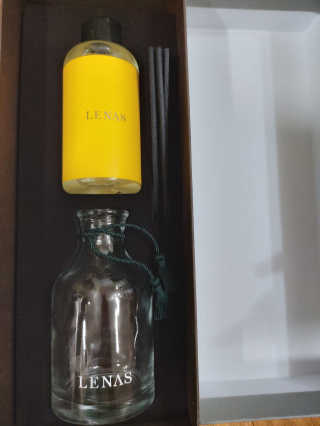 레나스 프리미엄 아로마 디퓨저 200ml  [1SET] — 5점을 준 리뷰어가 2020년 7월 올린 사용 사진