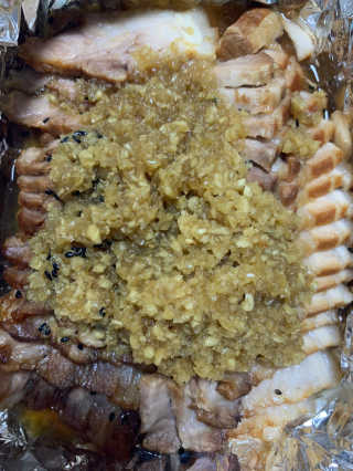 [동네맛집족발] 4개 족발 중 택1 — 5점을 준 리뷰어가 2020년 4월 올린 사용 사진
