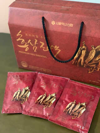 서울약사신협_프리미엄 6년근 홍삼진액_70mlx30포 — 5점을 준 리뷰어가 2020년 7월 올린 사용 사진