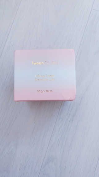 Tween.Ty Skin 트웬티스킨 리프팅 크림 프리미엄 라인 — 5점을 준 리뷰어가 2020년 9월 올린 사용 사진