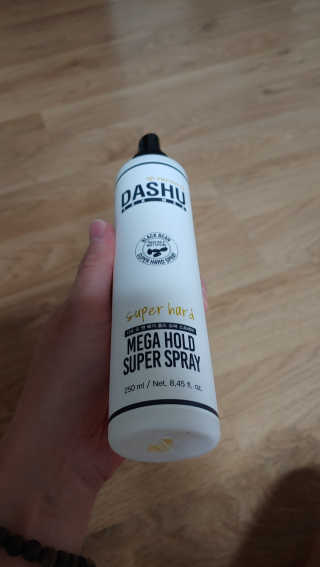 다슈코리아 다슈 포 맨 프리미엄 메가 홀드 슈퍼 스프레이 250ml — 4.5점을 준 리뷰어가 2020년 9월 올린 사용 사진