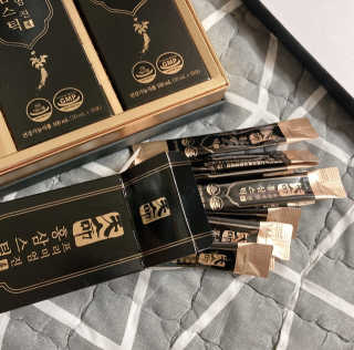 헬스업_천명진프리미엄홍삼스틱_10ml x 30포 — 4점을 준 리뷰어가 2020년 10월 올린 사용 사진