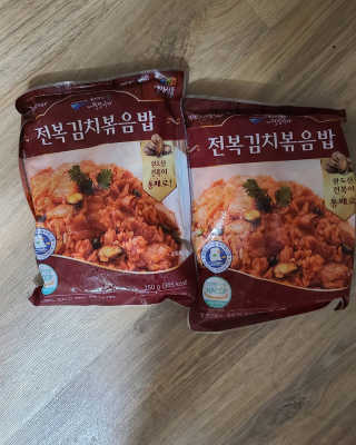 바다는다웰빙이다 전복해물볶음밥/전복김치볶음밥 250g-4봉지 — 5점을 준 리뷰어가 2020년 8월 올린 사용 사진