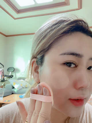 [블랙루즈] 피치 커버 벨벳 쿠션 2종 중 택1 — 5점을 준 리뷰어가 2020년 12월 올린 사용 사진
