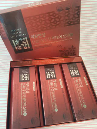 홍건강 해피한삼 진 홍삼정 원데이스틱 10g x 30포 — 5점을 준 리뷰어가 2020년 5월 올린 사용 사진