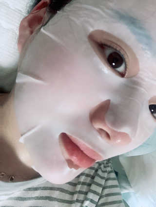 바이오믹 BIOMEEK SENSIMETIC SOOTHING MASK.S — 4점을 준 리뷰어가 2020년 7월 올린 사용 사진