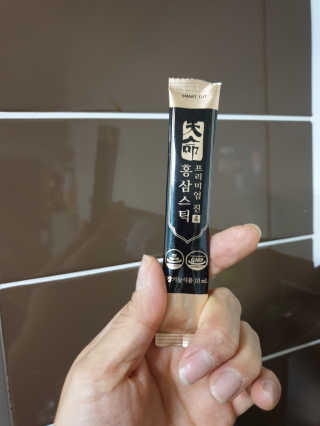 헬스업_천명진프리미엄홍삼스틱_10ml x 30포 — 5점을 준 리뷰어가 2020년 8월 올린 사용 사진
