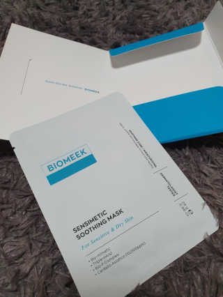 바이오믹 BIOMEEK SENSIMETIC SOOTHING MASK.S — 5점을 준 리뷰어가 2020년 7월 올린 사용 사진