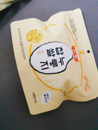 [꾸콤] 참참 전통 찹쌀 누룽지 일주일세트 60g x 5 — 4.5점을 준 리뷰어가 2020년 10월 올린 사용 사진