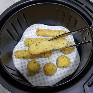 가치식탁 리얼치즈스틱, 리얼크림치즈볼 — 5점을 준 리뷰어가 2020년 6월 올린 사용 사진