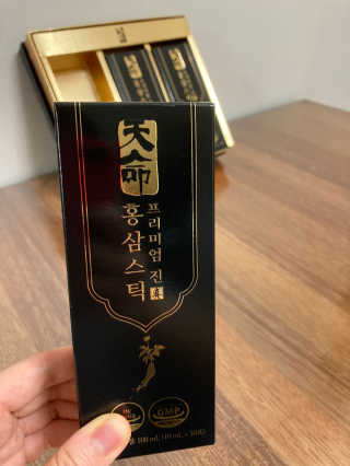 헬스업_천명진프리미엄홍삼스틱_10ml x 30포 — 5점을 준 리뷰어가 2020년 7월 올린 사용 사진