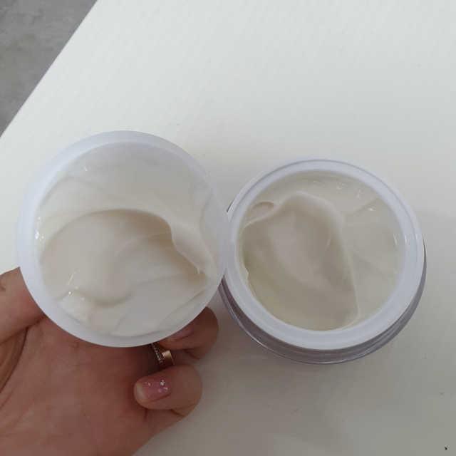 넥크림 리뷰 사진