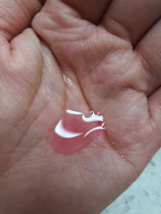 어글리프루프 에센스 스탑디어글리 레드모먼트 에센스 120ml — 3점을 준 리뷰어가 2020년 8월 올린 사용 사진