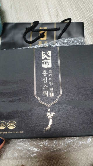 헬스업_천명진프리미엄홍삼스틱_10ml x 30포 — 4점을 준 리뷰어가 2020년 10월 올린 사용 사진