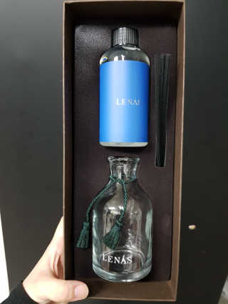 레나스 프리미엄 아로마 디퓨저 200ml  [1SET] — 5점을 준 리뷰어가 2020년 5월 올린 사용 사진