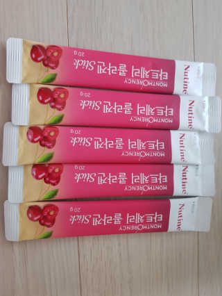 뉴틴 타트체리 콜라겐 스틱 20g X 30포 — 5점을 준 리뷰어가 2020년 8월 올린 사용 사진