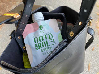 [꾸콤] 참참 OOTD쉐이크 담백한 일주일세트 50g x 5 — 4점을 준 리뷰어가 2020년 11월 올린 사용 사진