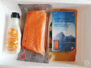 동원산업 항공직송 동원생연어_400g — 5점을 준 리뷰어가 2020년 5월 올린 사용 사진