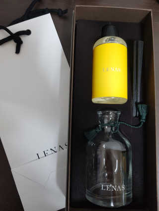레나스 프리미엄 아로마 디퓨저 200ml  [1SET] — 5점을 준 리뷰어가 2020년 5월 올린 사용 사진